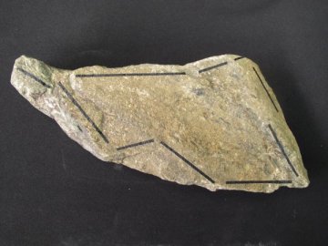 Territoris I, pedra i pintura, 28 x13 x 6_w600_h450